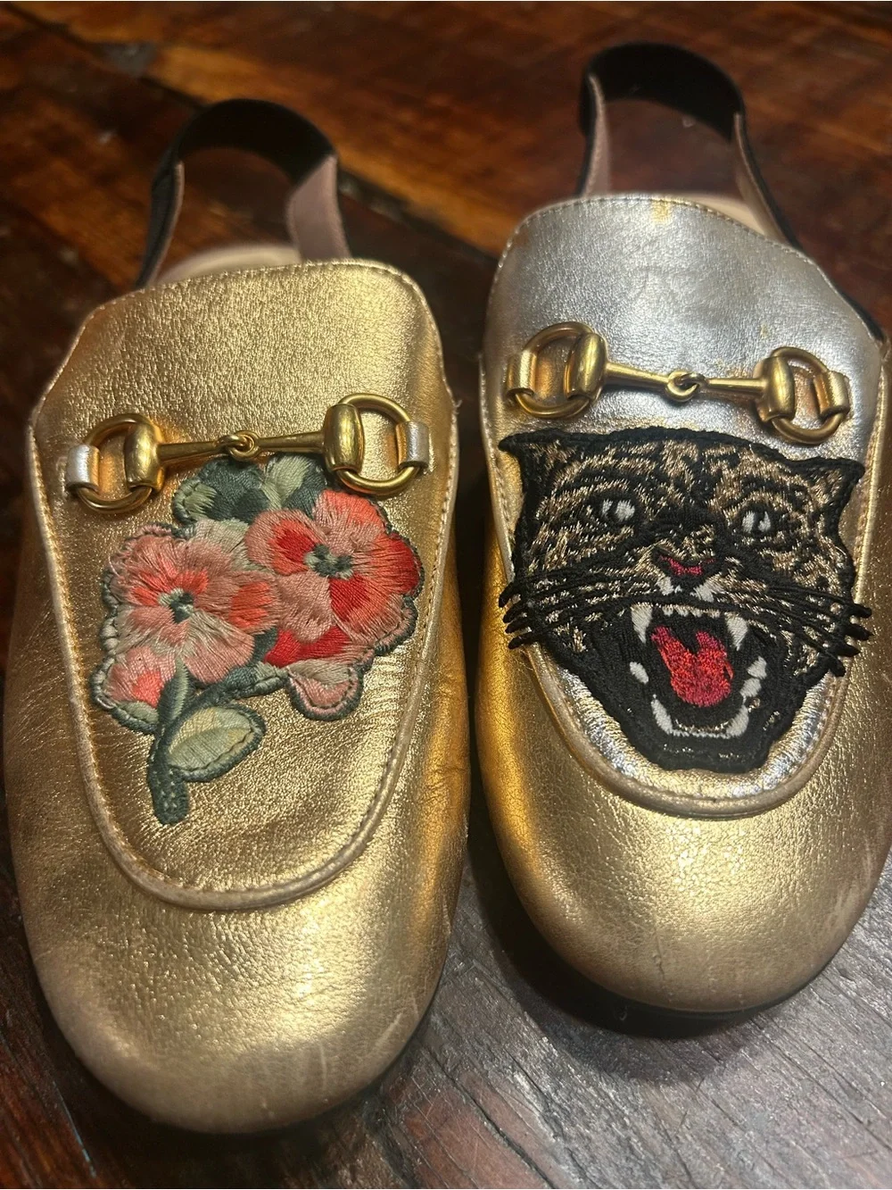 Gucci Girls Princeton Gold Leather Slingback Mules with Mismatched Motifs